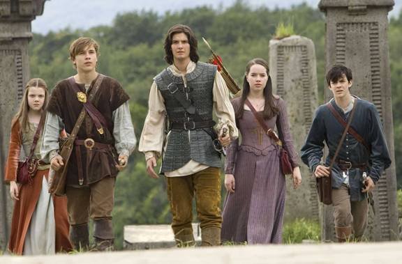 THE-CHRONICLES-OF-NARNIA:-PRINCE-CASPIAN-(2004)